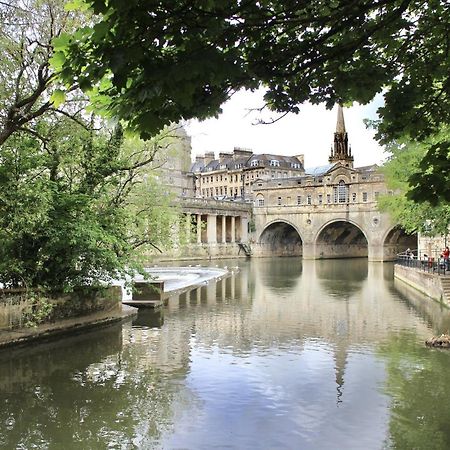 2 Bedroom Apartment In Bath City Centre With Garden & Free Parking Εξωτερικό φωτογραφία