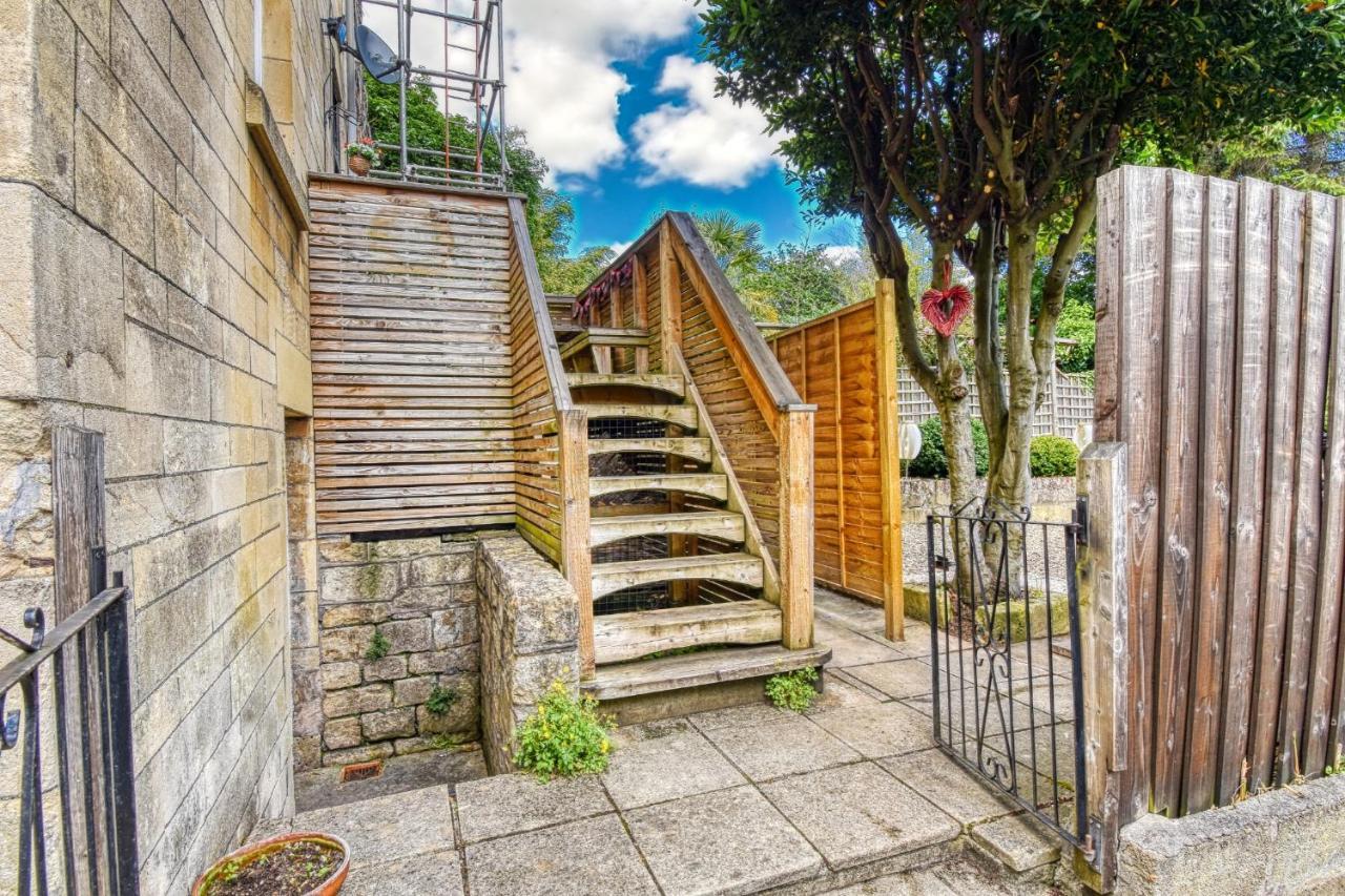 2 Bedroom Apartment In Bath City Centre With Garden & Free Parking Εξωτερικό φωτογραφία